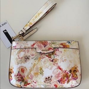 Nine West floral wristlet